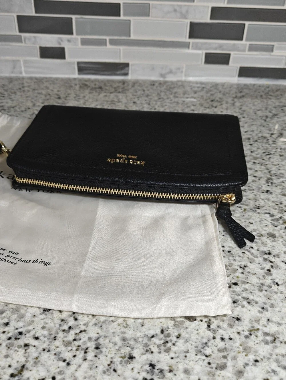 Kate spade pebbled leather crossbody bag (Black)